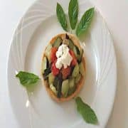 petit-feuillete-plein-de-legumes frais